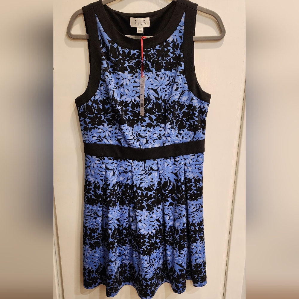 ELLE NWT Floral Dress Size 10